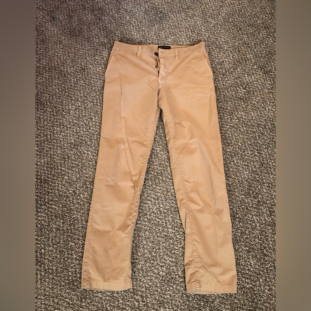 American Eagle Kahkis 32x34